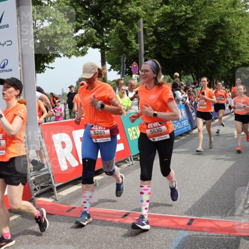 15.06.2025 - REWE Women's Run Strokosch-Dieckow http://msf.ph/oto/7933460 15.06.2025 11:06:03 Ziel 5189, 5195, 5212, 5261, 5265, 5270, 5285, 5298, 5450, 5468, 5522, 5530, 5559, 5602, 5636 meine-sportfotos.de
