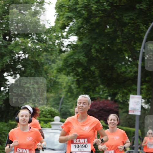 15.06.2025 - REWE Women's Run Jannik Wohlers http://msf.ph/oto/7933490 15.06.2025 08:25:15 Laufen 10372, 10490, 10854 meine-sportfotos.de