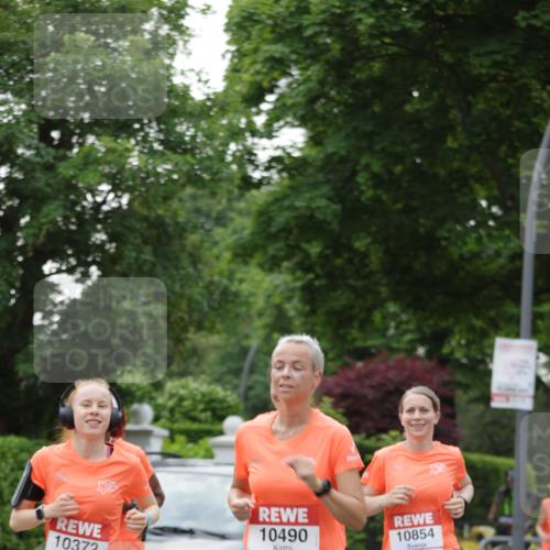 15.06.2025 - REWE Women's Run Jannik Wohlers http://msf.ph/oto/7933496 15.06.2025 08:25:15 Laufen 10372, 10490, 10854 meine-sportfotos.de