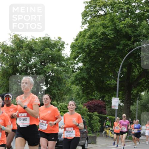 15.06.2025 - REWE Women's Run Jannik Wohlers http://msf.ph/oto/7933508 15.06.2025 08:25:16 Laufen 10490, 10853, 10854, 0197 meine-sportfotos.de
