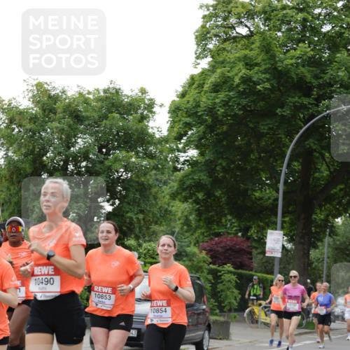 15.06.2025 - REWE Women's Run Jannik Wohlers http://msf.ph/oto/7933510 15.06.2025 08:25:16 Laufen 10490, 1, 10853, 43, 10854, 10197 meine-sportfotos.de
