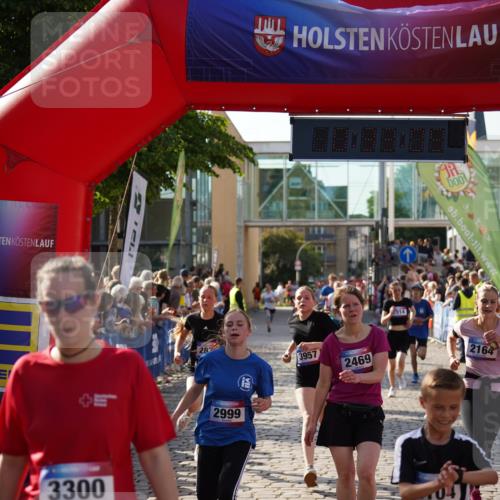 13.06.2025 - Holstenköstenlauf Felixshl http://msf.ph/oto/7933555 13.06.2025 18:03:10 Laufen 2104, 2164, 2469, 2875, 2914, 2978, 2999, 3010, 3300, 3773, 3957 meine-sportfotos.de