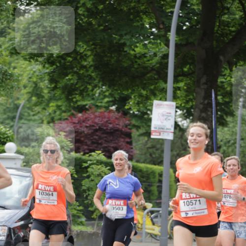 15.06.2025 - REWE Women's Run Jannik Wohlers http://msf.ph/oto/7933588 15.06.2025 08:25:19 Laufen 2825, 10364, 0503, 10571, 1078 meine-sportfotos.de