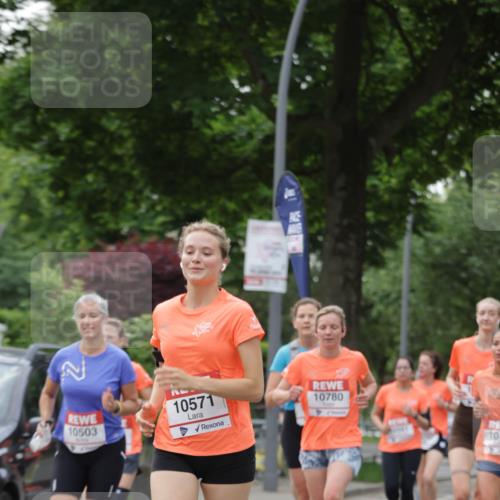 15.06.2025 - REWE Women's Run Jannik Wohlers http://msf.ph/oto/7933621 15.06.2025 08:25:20 Laufen 2, 10503, 10571, 10780, 10 meine-sportfotos.de