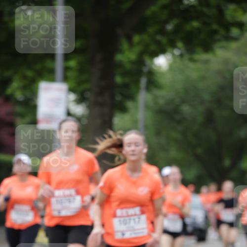 15.06.2025 - REWE Women's Run Jannik Wohlers http://msf.ph/oto/7933707 15.06.2025 08:25:24 Laufen 10717 meine-sportfotos.de