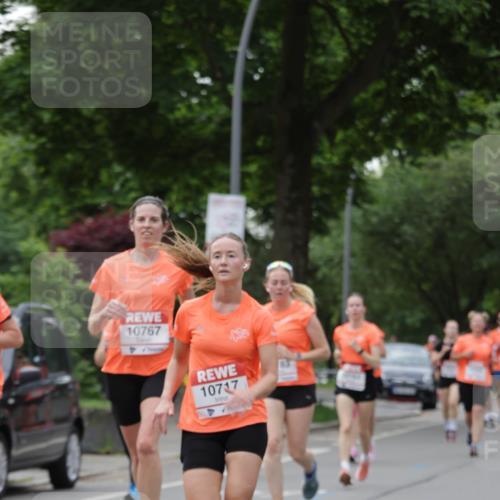 15.06.2025 - REWE Women's Run Jannik Wohlers http://msf.ph/oto/7933747 15.06.2025 08:25:25 Laufen 10767, 10717 meine-sportfotos.de
