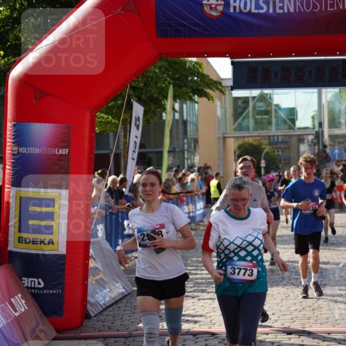 13.06.2025 - Holstenköstenlauf Felixshl http://msf.ph/oto/7933767 13.06.2025 18:03:18 Laufen 2073, 2213, 2214, 2914, 2978, 3010, 3031, 3294, 3769, 3773, 3786, 3864, 3925, 3983 meine-sportfotos.de