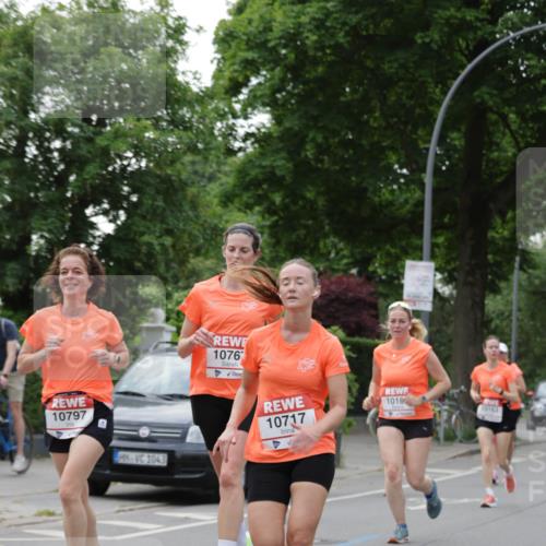 15.06.2025 - REWE Women's Run Jannik Wohlers http://msf.ph/oto/7933800 15.06.2025 08:25:26 Laufen 10797, 1076, 1043, 10717, 1018, 10163 meine-sportfotos.de
