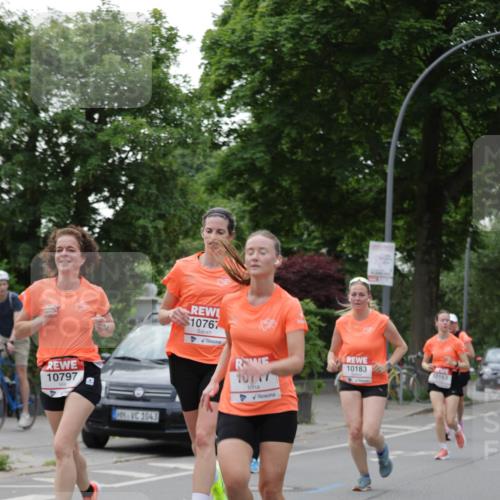 15.06.2025 - REWE Women's Run Jannik Wohlers http://msf.ph/oto/7933805 15.06.2025 08:25:26 Laufen 10797, 1043, 10767, 10717, 10183, 10163 meine-sportfotos.de