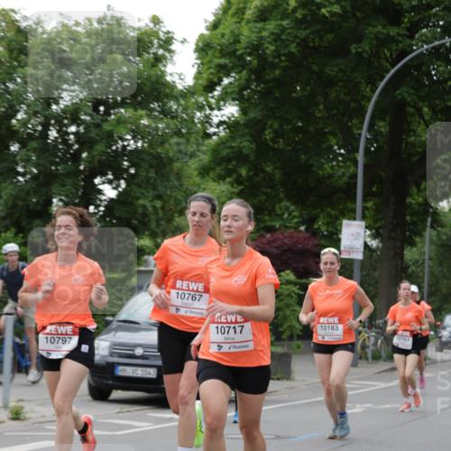 15.06.2025 - REWE Women's Run Jannik Wohlers http://msf.ph/oto/7933808 15.06.2025 08:25:26 Laufen 10797, 1043, 10767, 10183, 10717, 10163 meine-sportfotos.de
