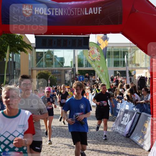 13.06.2025 - Holstenköstenlauf Felixshl http://msf.ph/oto/7933829 13.06.2025 18:03:20 Laufen 2073, 2213, 2214, 2358, 2442, 2978, 3031, 3294, 3769, 3773, 3786, 3806, 3864, 3925, 3983 meine-sportfotos.de