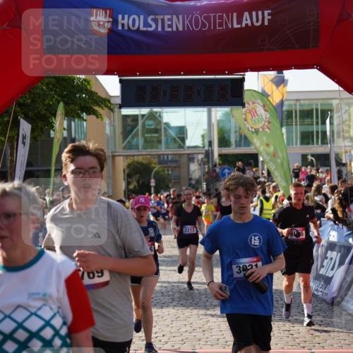13.06.2025 - Holstenköstenlauf Felixshl http://msf.ph/oto/7933874 13.06.2025 18:03:20 Laufen 2073, 2213, 2214, 2358, 2442, 2978, 3031, 3294, 3769, 3773, 3786, 3806, 3864, 3925, 3983 meine-sportfotos.de