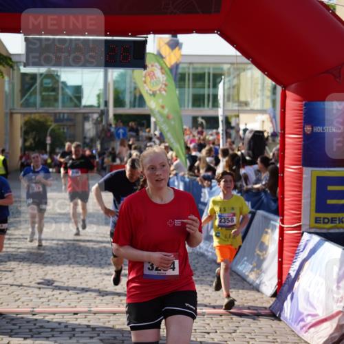 13.06.2025 - Holstenköstenlauf Felixshl http://msf.ph/oto/7933905 13.06.2025 18:03:27 Laufen 2073, 2213, 2214, 2358, 2442, 3080, 3190, 3294, 3779, 3806, 3864, 3983 meine-sportfotos.de