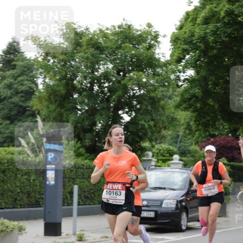 15.06.2025 - REWE Women's Run Jannik Wohlers http://msf.ph/oto/7933939 15.06.2025 08:25:29 Laufen 10163, 1043, 10808 meine-sportfotos.de