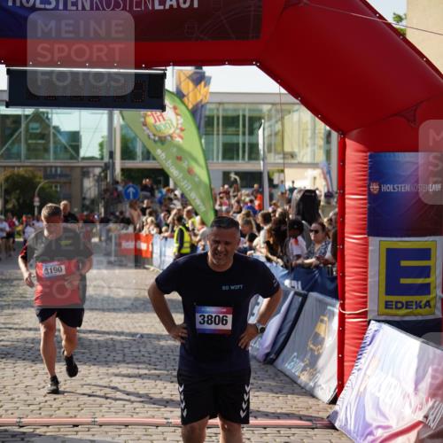 13.06.2025 - Holstenköstenlauf Felixshl http://msf.ph/oto/7933964 13.06.2025 18:03:30 Laufen 2358, 2442, 2481, 2909, 3080, 3190, 3294, 3779, 3806 meine-sportfotos.de