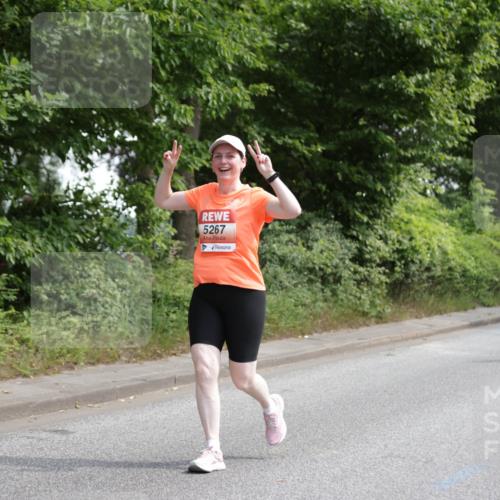 15.06.2025 - REWE Women's Run Jannik Wohlers http://msf.ph/oto/7933989 15.06.2025 10:12:01 Laufen 5267, 5200 meine-sportfotos.de