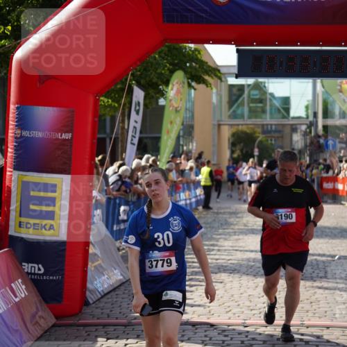 13.06.2025 - Holstenköstenlauf Felixshl http://msf.ph/oto/7933990 13.06.2025 18:03:31 Laufen 2358, 2442, 2481, 2849, 2909, 3080, 3190, 3779, 3806, 3834 meine-sportfotos.de