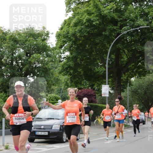 15.06.2025 - REWE Women's Run Jannik Wohlers http://msf.ph/oto/7934031 15.06.2025 08:25:31 Laufen 10808, 1043, 10560, 10144, 525, 10289 meine-sportfotos.de