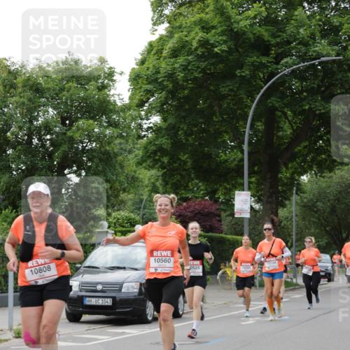 15.06.2025 - REWE Women's Run Jannik Wohlers http://msf.ph/oto/7934038 15.06.2025 08:25:31 Laufen 10808, 1043, 10560, 10144, 0525, 10289 meine-sportfotos.de