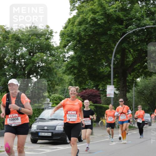 15.06.2025 - REWE Women's Run Jannik Wohlers http://msf.ph/oto/7934045 15.06.2025 08:25:31 Laufen 10808, 10560, 10525 meine-sportfotos.de
