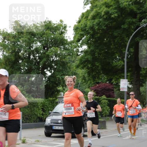 15.06.2025 - REWE Women's Run Jannik Wohlers http://msf.ph/oto/7934073 15.06.2025 08:25:31 Laufen 808, 104, 10560, 10525 meine-sportfotos.de