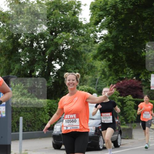 15.06.2025 - REWE Women's Run Jannik Wohlers http://msf.ph/oto/7934080 15.06.2025 08:25:31 Laufen 10560, 10525, 10289 meine-sportfotos.de