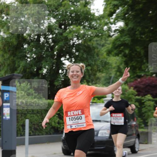 15.06.2025 - REWE Women's Run Jannik Wohlers http://msf.ph/oto/7934093 15.06.2025 08:25:31 Laufen 10560, 10525 meine-sportfotos.de