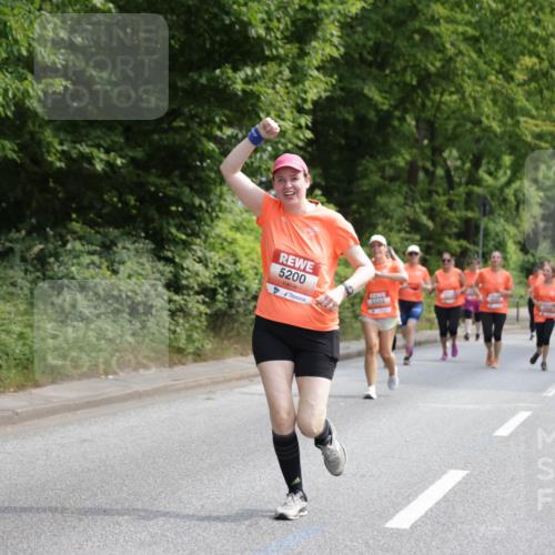 15.06.2025 - REWE Women's Run Jannik Wohlers http://msf.ph/oto/7934115 15.06.2025 10:12:05 Laufen 5200, 5509 meine-sportfotos.de