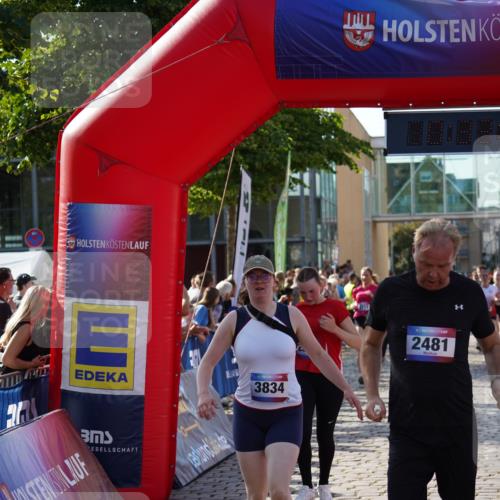 13.06.2025 - Holstenköstenlauf Felixshl http://msf.ph/oto/7934161 13.06.2025 18:03:39 Laufen 2481, 2633, 2711, 2849, 2909, 2985, 3092, 3097, 3202, 3204, 3259, 3263, 3598, 3834, 3902, 3903, 3920, 3964 meine-sportfotos.de