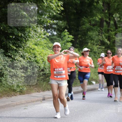 15.06.2025 - REWE Women's Run Jannik Wohlers http://msf.ph/oto/7934170 15.06.2025 10:12:06 Laufen 5509, 5629, 5683, 4, 5564 meine-sportfotos.de