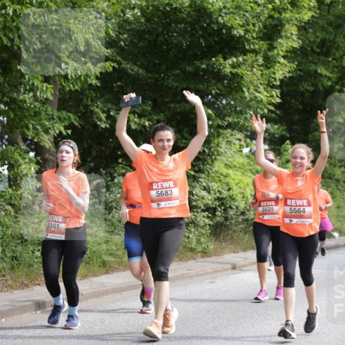15.06.2025 - REWE Women's Run Jannik Wohlers http://msf.ph/oto/7934306 15.06.2025 10:12:11 Laufen 5181, 5683, 5529, 5564 meine-sportfotos.de