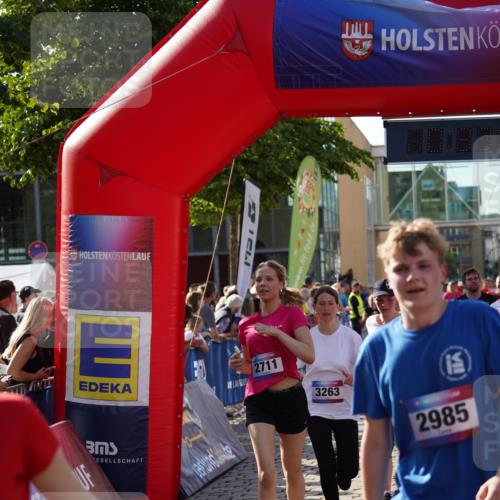 13.06.2025 - Holstenköstenlauf Felixshl http://msf.ph/oto/7934316 13.06.2025 18:03:43 Laufen 2017, 2633, 2666, 2711, 2849, 2857, 2859, 2946, 2985, 3091, 3092, 3097, 3147, 3202, 3204, 3259, 3263, 3598, 3799, 3834, 3902, 3903, 3920, 3964 meine-sportfotos.de