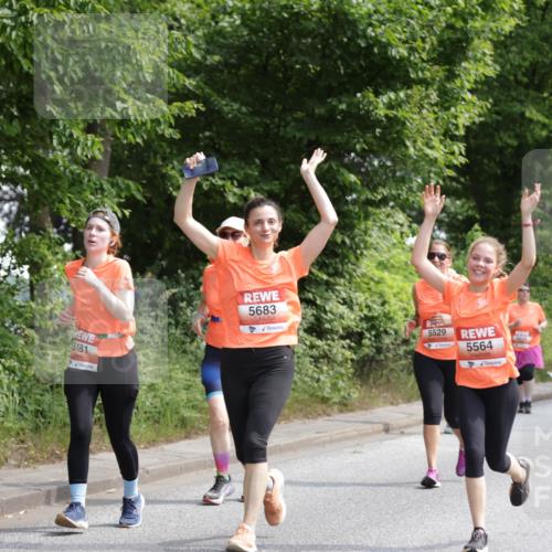 15.06.2025 - REWE Women's Run Jannik Wohlers http://msf.ph/oto/7934319 15.06.2025 10:12:11 Laufen 5181, 5683, 5529, 5564 meine-sportfotos.de