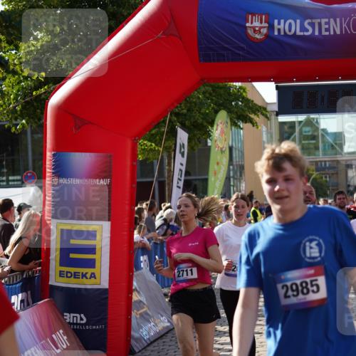 13.06.2025 - Holstenköstenlauf Felixshl http://msf.ph/oto/7934328 13.06.2025 18:03:44 Laufen 2017, 2633, 2666, 2711, 2857, 2859, 2946, 2985, 3091, 3092, 3097, 3147, 3202, 3204, 3259, 3263, 3598, 3799, 3902, 3903, 3920, 3964 meine-sportfotos.de