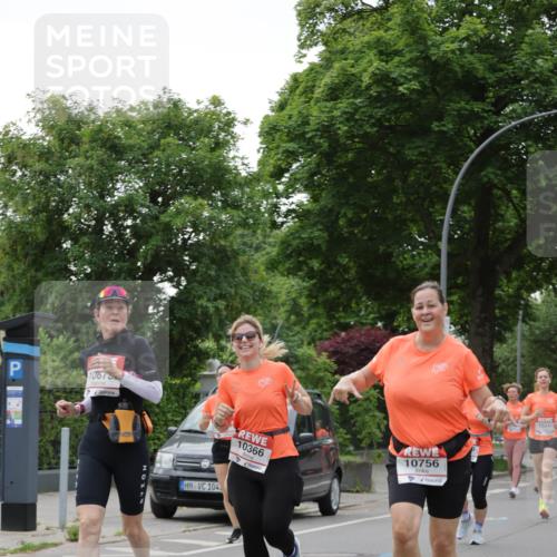 15.06.2025 - REWE Women's Run Jannik Wohlers http://msf.ph/oto/7934332 15.06.2025 08:25:36 Laufen 1067, 104, 10366, 10756, 10241, 40 meine-sportfotos.de