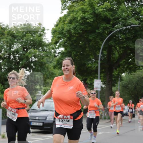 15.06.2025 - REWE Women's Run Jannik Wohlers http://msf.ph/oto/7934367 15.06.2025 08:25:36 Laufen 10366, 10756, 10319 meine-sportfotos.de