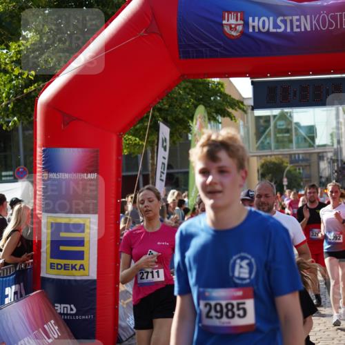 13.06.2025 - Holstenköstenlauf Felixshl http://msf.ph/oto/7934371 13.06.2025 18:03:44 Laufen 2017, 2633, 2666, 2711, 2857, 2859, 2946, 2985, 3091, 3092, 3097, 3147, 3202, 3204, 3259, 3263, 3598, 3799, 3902, 3903, 3920, 3964 meine-sportfotos.de