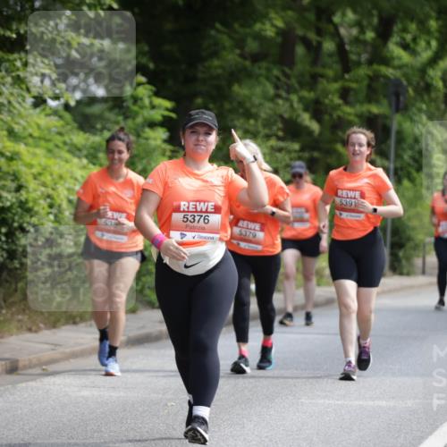 15.06.2025 - REWE Women's Run Jannik Wohlers http://msf.ph/oto/7934379 15.06.2025 10:12:17 Laufen 538, 5376, 5379, 5391 meine-sportfotos.de