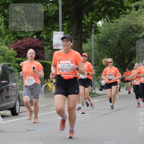 15.06.2025 - REWE Women's Run Jannik Wohlers http://msf.ph/oto/7934489 15.06.2025 08:25:40 Laufen 1043, 10733, 15, 2025, 3, 10136, 10775, 102, 10795 meine-sportfotos.de