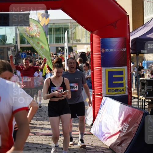 13.06.2025 - Holstenköstenlauf Felixshl http://msf.ph/oto/7934494 13.06.2025 18:03:47 Laufen 2017, 2633, 2666, 2711, 2832, 2833, 2857, 2859, 2886, 2946, 3091, 3092, 3097, 3147, 3202, 3204, 3263, 3596, 3598, 3611, 3612, 3799, 3837, 3902, 3903, 3920, 3964 meine-sportfotos.de