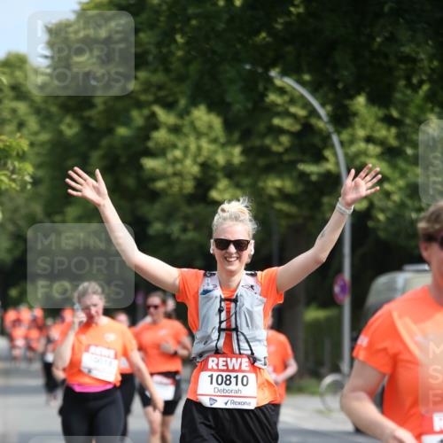 15.06.2025 - REWE Women's Run Jannik Wohlers http://msf.ph/oto/7934526 15.06.2025 09:52:13 Laufen 10810 meine-sportfotos.de