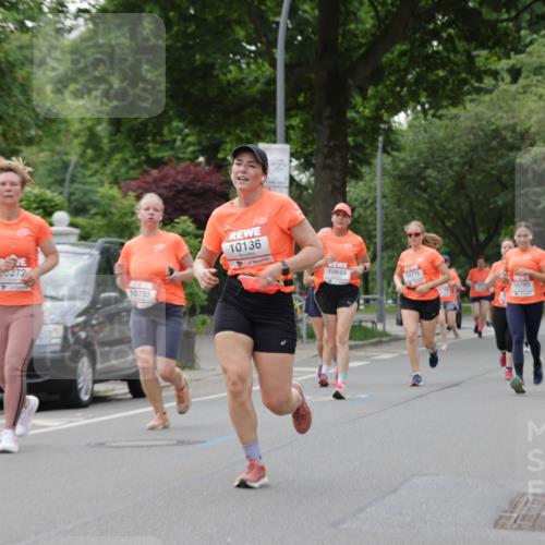 15.06.2025 - REWE Women's Run Jannik Wohlers http://msf.ph/oto/7934530 15.06.2025 08:25:40 Laufen 0272, 10733, 10136, 10693, 10775, 10795 meine-sportfotos.de