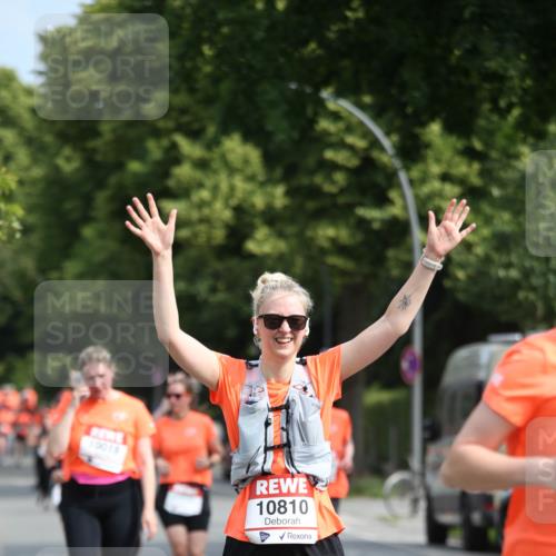 15.06.2025 - REWE Women's Run Jannik Wohlers http://msf.ph/oto/7934536 15.06.2025 09:52:13 Laufen 10810 meine-sportfotos.de