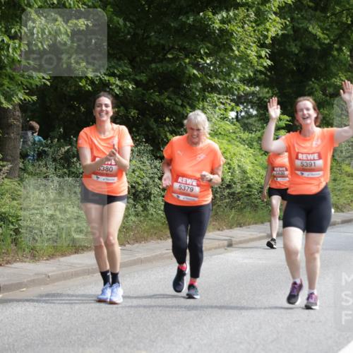15.06.2025 - REWE Women's Run Jannik Wohlers http://msf.ph/oto/7934558 15.06.2025 10:12:21 Laufen 5380, 5379, 5391, 5630, 5296, 5541 meine-sportfotos.de