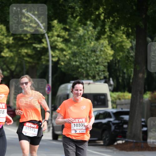 15.06.2025 - REWE Women's Run Jannik Wohlers http://msf.ph/oto/7934572 15.06.2025 09:52:17 Laufen 18, 10345, 10335 meine-sportfotos.de