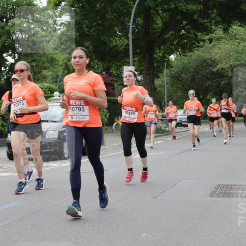 15.06.2025 - REWE Women's Run Jannik Wohlers http://msf.ph/oto/7934678 15.06.2025 08:25:45 Laufen 10775, 10795, 10245, 10176 meine-sportfotos.de