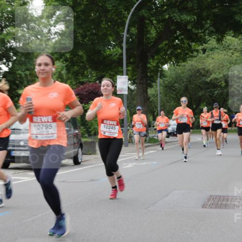 15.06.2025 - REWE Women's Run Jannik Wohlers http://msf.ph/oto/7934731 15.06.2025 08:25:45 Laufen 10775, 10193, 10795, 10245, 10176 meine-sportfotos.de