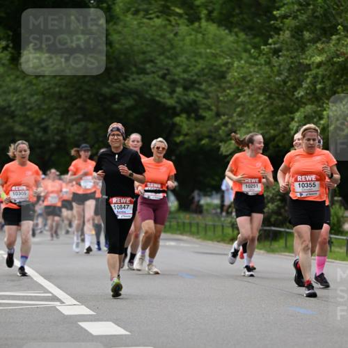 15.06.2025 - REWE Women's Run Dr. Thomas Lammeyer http://msf.ph/oto/7934775 15.06.2025 09:18:49 Laufen 10305, 10847, 10251, 10355 meine-sportfotos.de