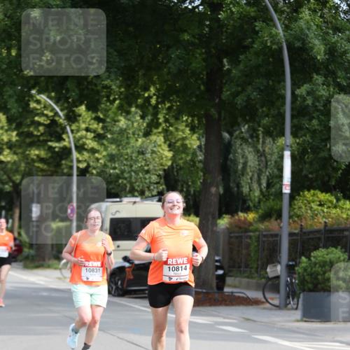 15.06.2025 - REWE Women's Run Jannik Wohlers http://msf.ph/oto/7934787 15.06.2025 09:52:37 Laufen 10831, 10814 meine-sportfotos.de
