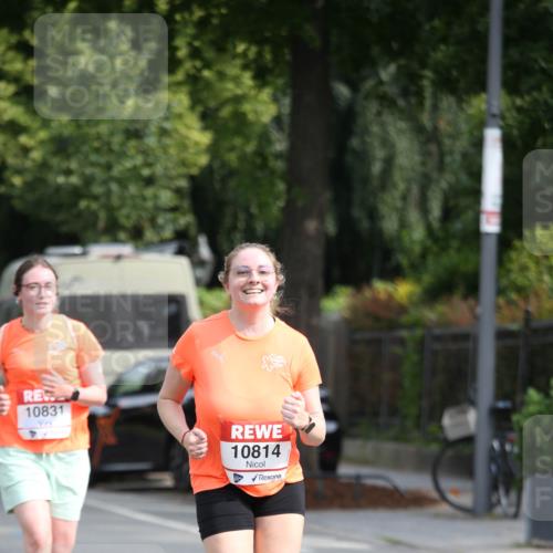 15.06.2025 - REWE Women's Run Jannik Wohlers http://msf.ph/oto/7934801 15.06.2025 09:52:38 Laufen 10831, 10814 meine-sportfotos.de